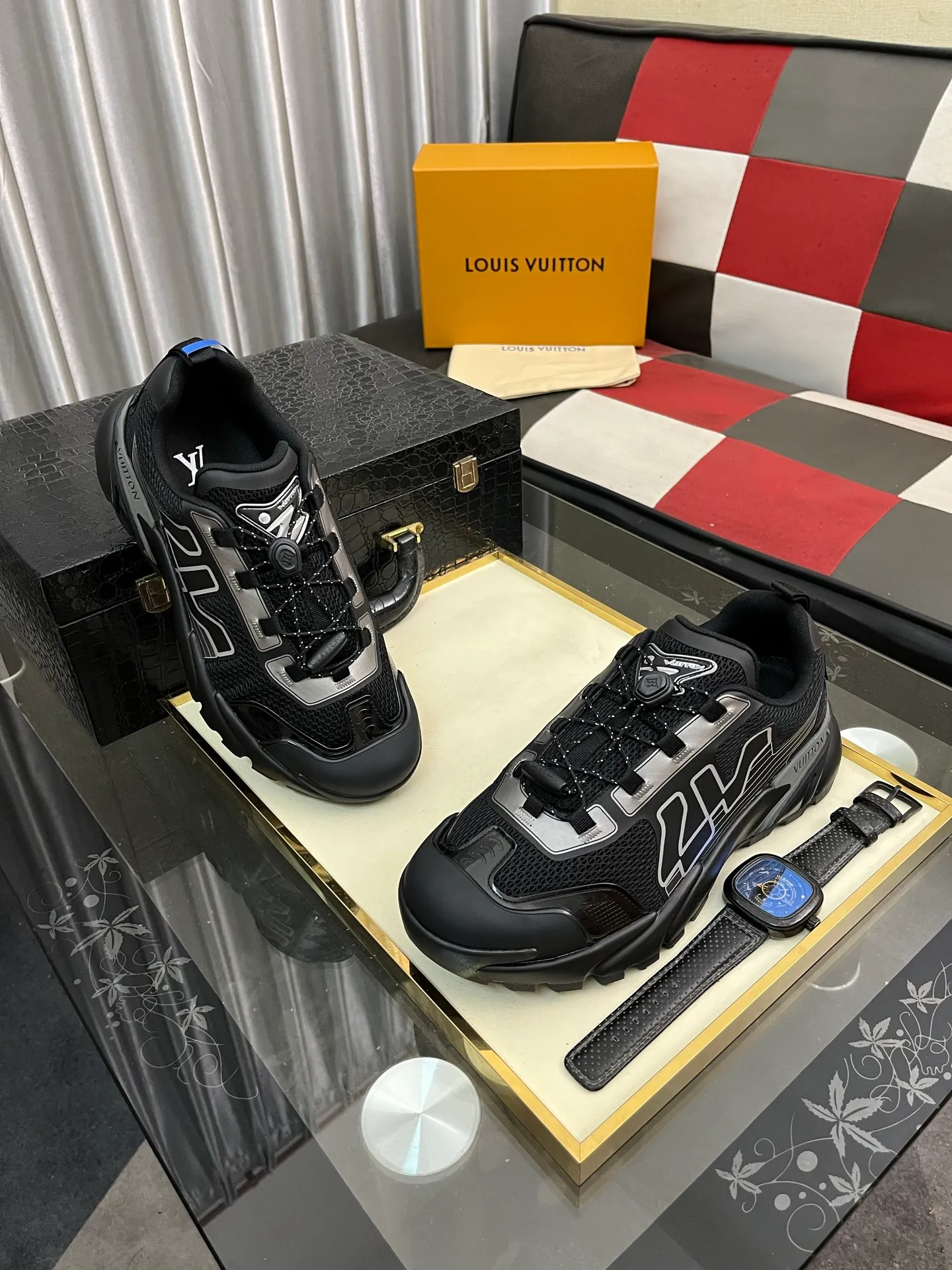 Men's shoes 💰780⌚️⌚️Top version [LOUIS VUITTON] Couple 🧑‍🤝‍🧑 Craftsman style Counter series (original order) New style 🍀LV Louis Vuitton - Top version LV classic high-top trendy shoes! Made of imported original craft calfskin, original breathable lining, and original wear-resistant, lightweight, high-end TPU outsole! High quality products! Code number: 36-457️⃣Colors available